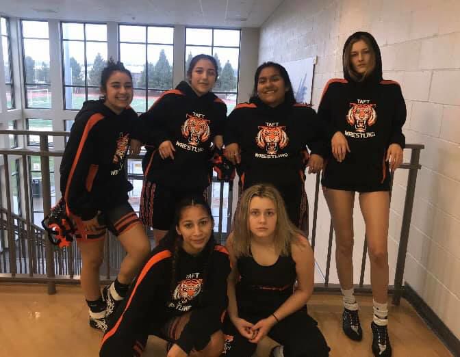 girlswrestling.jpg